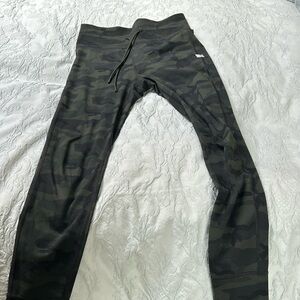 Leggings with cuff on ankle